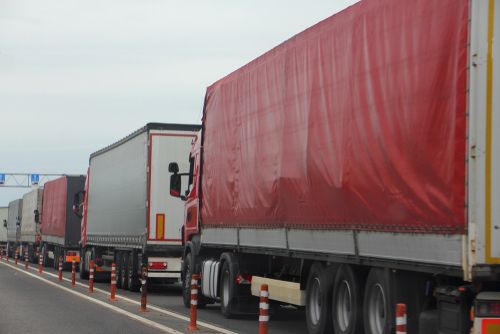 How an Overloaded Truck Can be a Danger to Others on the Road